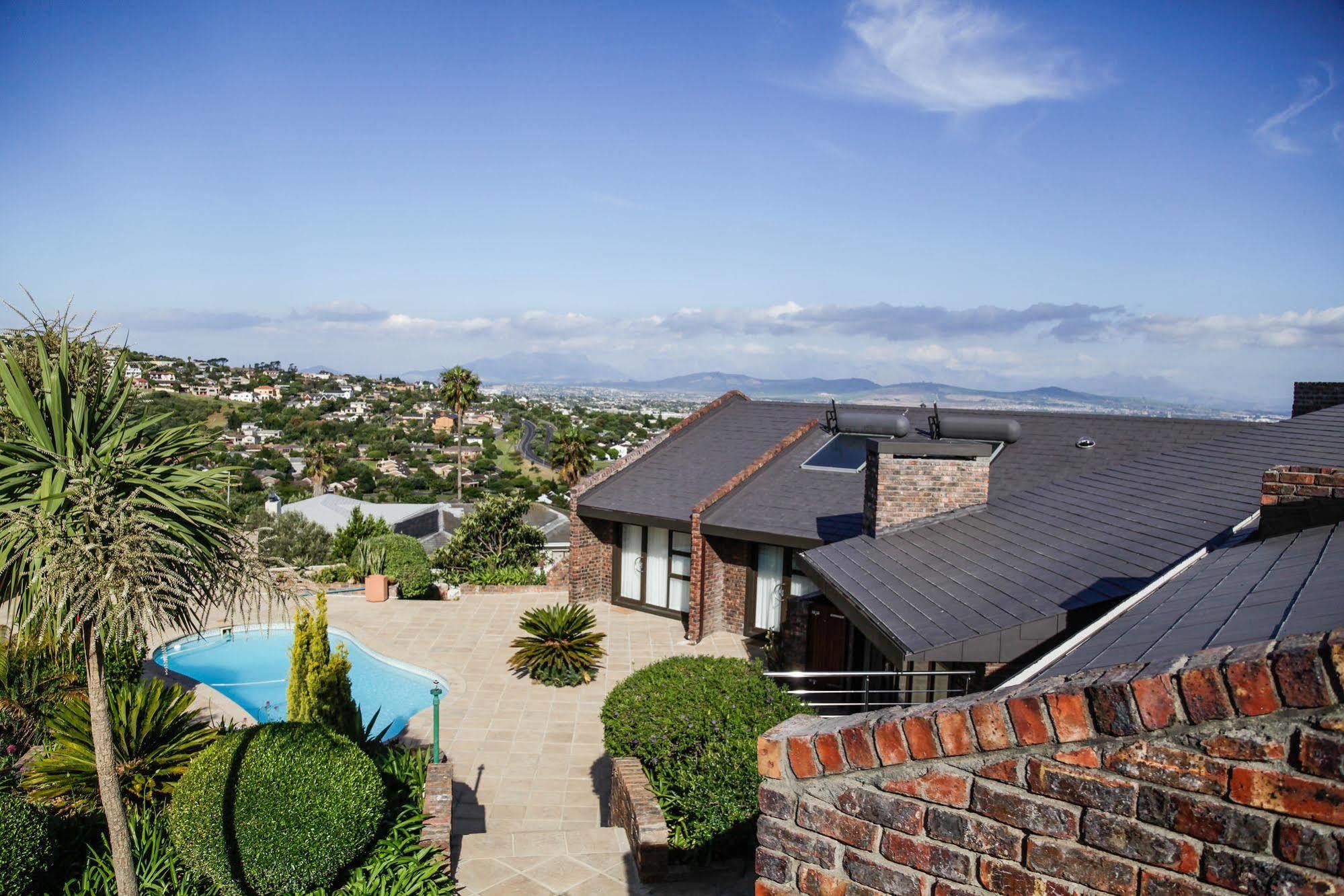 Hilltop Guesthouse Bellville Exterior photo